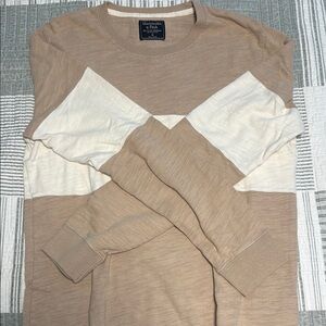Abercrombie & Fitch Beige and Off-White Long Sleeve Top